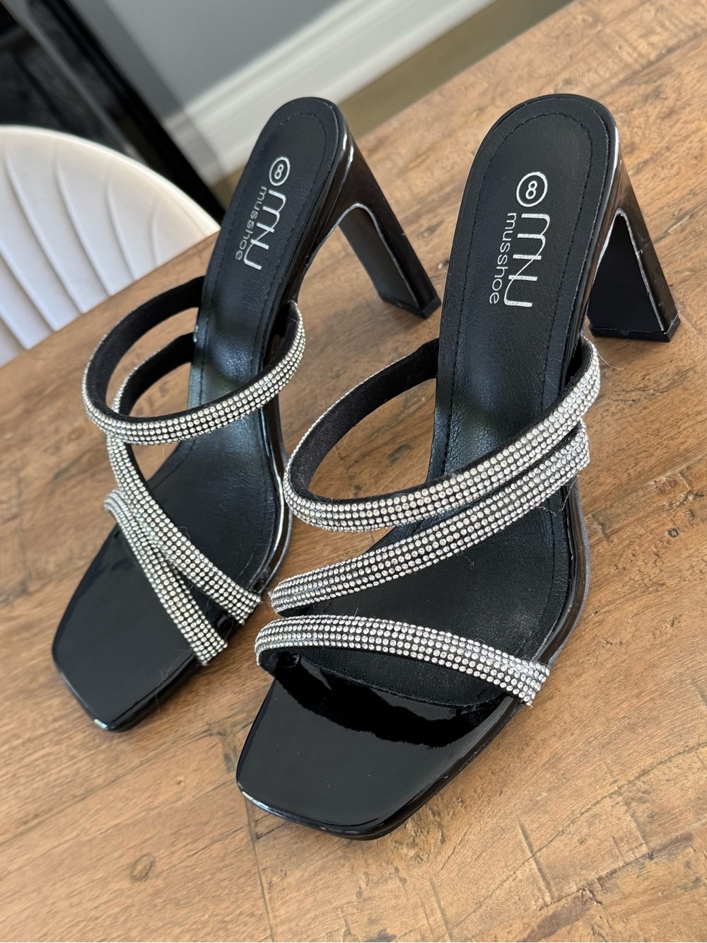 Miushoen Black Gem-Embellished Strappy Heel size 8 new